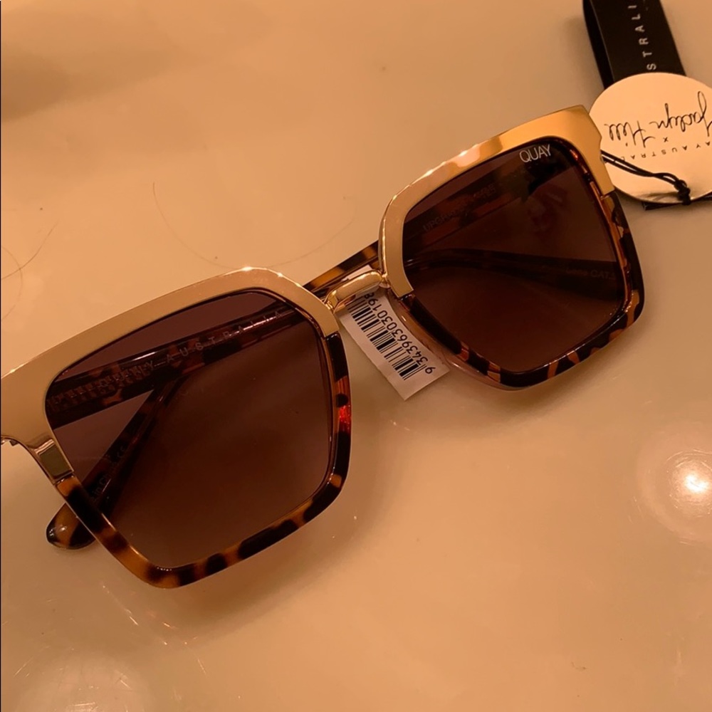 quay glasses
